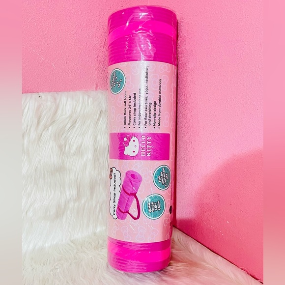 Hello Kitty Exercise Mat - Picture 2 of 4